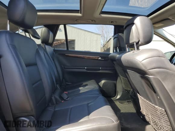 ✅ 2011 Mercedes-Benz R 350 • VIN: 4JGCB2FE4BA122942 • Lot: 51279585. Listed on Copart with 221,307 mi. Free auction sales archive from the USA and detailed vehicle history report at DreamBid. Image 11.