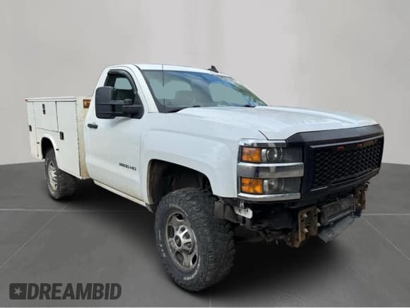 ✅ 2015 Chevrolet Silverado 2500HD Work Truck • VIN: 1GB0CUEG7FZ519530 • Lot: 51100925. Wystawiony na Copart z przebiegiem Nie podano. Bezpłatny archiwum sprzedaży aukcyjnych z USA i szczegółowy raport historii pojazdu na DreamBid. Zdjęcie 1.