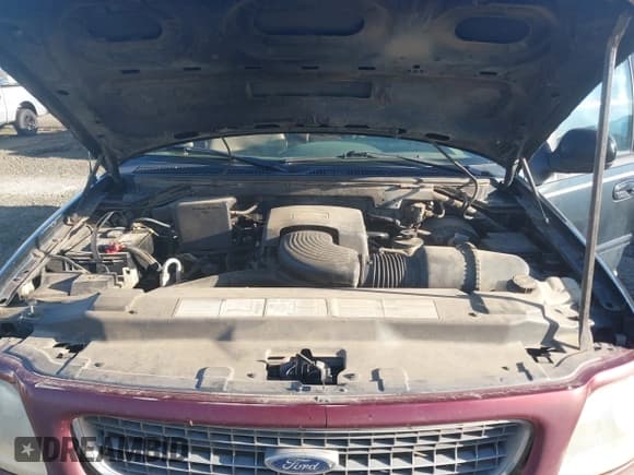 ✅ 1997 Ford Expedition XLT • VIN: 1FMFU18LXVLB22952 • Lot: 41706527. Listed on IAAI with 282,860 mi. Free auction sales archive from the USA and detailed vehicle history report at DreamBid. Image 10.