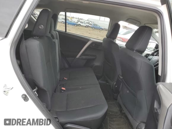 ✅ 2017 Toyota RAV4 LE • VIN: 2T3ZFREV0HW357703 • Лот: 53817855. Опубликован ранее на Copart с пробегом 171 315 миль. Бесплатный доступ к архиву аукционных продаж из США и подробный отчёт об истории автомобиля на DreamBid. Изображение 10.