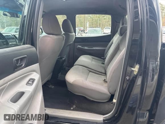 ✅ 2012 Toyota Tacoma • VIN: 5TFLU4EN2CX029699 • Лот: 42196149. Опубликован ранее на IAAI с пробегом 202 617 миль. Бесплатный доступ к архиву аукционных продаж из США и подробный отчёт об истории автомобиля на DreamBid. Изображение 8.