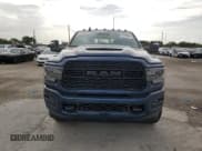 ✅ 2024 Ram 3500 Limited • VIN: 3C63R3RL4RG231596 • Лот: 62060064. Опубликован ранее на Copart с пробегом 4 052 миль. Бесплатный доступ к архиву аукционных продаж из США и подробный отчёт об истории автомобиля на DreamBid. Изображение 5.