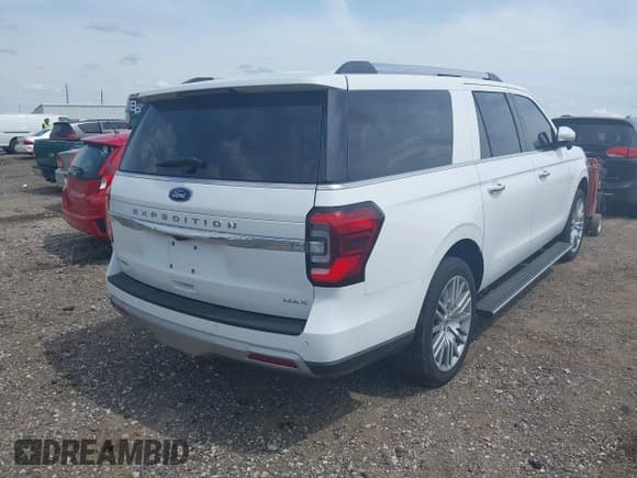 ✅ 2023 Ford Expedition Max Limited • VIN: 1FMJK2A85PEA40906 • Lot: 42396188. Wystawiony na IAAI z przebiegiem 24 753 mil. Bezpłatny archiwum sprzedaży aukcyjnych z USA i szczegółowy raport historii pojazdu na DreamBid. Zdjęcie 4.