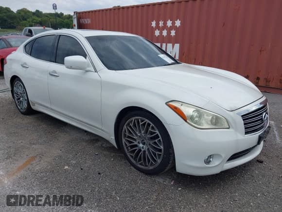 ✅ 2011 Infiniti M • VIN: JN1BY1AR4BM374937 • Lot: 43391136. Wystawiony na IAAI z przebiegiem 172 968 mil. Bezpłatny archiwum sprzedaży aukcyjnych z USA i szczegółowy raport historii pojazdu na DreamBid. Zdjęcie 1.