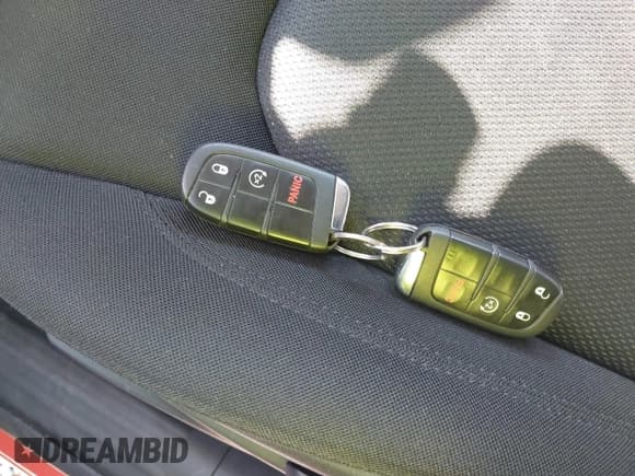 ✅ 2020 Jeep Renegade Sport • VIN: ZACNJBAB4LPL09383 • Лот: 43014191. Опубликован ранее на IAAI с пробегом 80 911 миль. Бесплатный доступ к архиву аукционных продаж из США и подробный отчёт об истории автомобиля на DreamBid. Изображение 11.