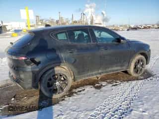 2024 Dodge Hornet R/T z VIN ZACPDFCW3R3A11174, wystawiony jako Copart lot #88537435 z przebiegiem 57 652 mil mil oraz Szkoda całkowita • Salvage title. Historia ofert i sprzedaży dostępna na DreamBid. Obrazek 3.