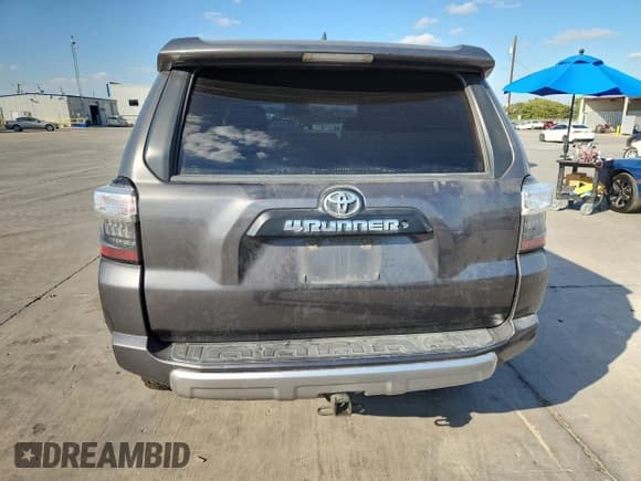 ✅ 2016 Toyota 4Runner Trail Premium • VIN: JTEBU5JR7G5324188 • Lot: 82501315. Listed on Copart with 134,793 mi. Free auction sales archive from the USA and detailed vehicle history report at DreamBid. Image 6.