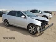 ✅ 2010 Volkswagen Jetta Limited Edition • VIN: 3VWAZ7AJ9AM101205 • Lot: 67608335. Wystawiony na Copart z przebiegiem 152 137 mil. Bezpłatny archiwum sprzedaży aukcyjnych z USA i szczegółowy raport historii pojazdu na DreamBid. Zdjęcie 4.