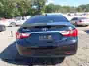 2011 Hyundai Sonata Limited z VIN 5NPEC4AC9BH021612, wystawiony jako IAAI lot #43443541 z przebiegiem 243 919 mil mil oraz . Historia ofert i sprzedaży dostępna na DreamBid. Obrazek 15.