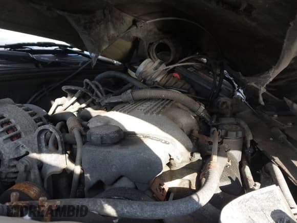 ✅ 1998 Oldsmobile Cutlass GL • VIN: 1G3NB52M9W6300607 • Lot: 41575122. Wystawiony na IAAI z przebiegiem Nie podano. Bezpłatny archiwum sprzedaży aukcyjnych z USA i szczegółowy raport historii pojazdu na DreamBid. Zdjęcie 10.