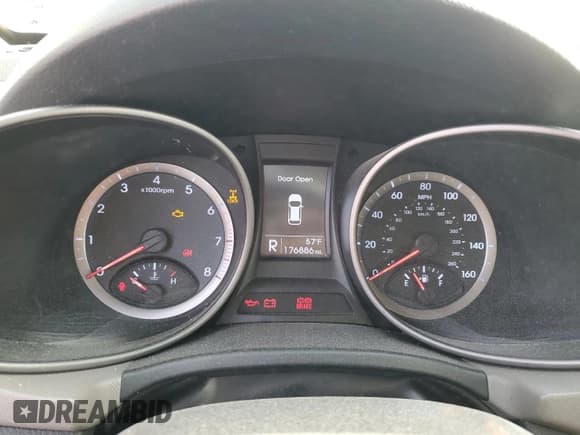 ✅ 2015 Hyundai Santa Fe • VIN: 5XYZTDLB3FG256025 • Лот: 49934314. Опубликован ранее на Copart с пробегом 176 886 миль. Бесплатный доступ к архиву аукционных продаж из США и подробный отчёт об истории автомобиля на DreamBid. Изображение 9.