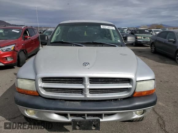 ✅ 2003 Dodge Dakota Sport • VIN: 1D7HG38N23S205026 • Lot: 82214314. Wystawiony na Copart z przebiegiem 194 724 mil. Bezpłatny archiwum sprzedaży aukcyjnych z USA i szczegółowy raport historii pojazdu na DreamBid. Zdjęcie 5.