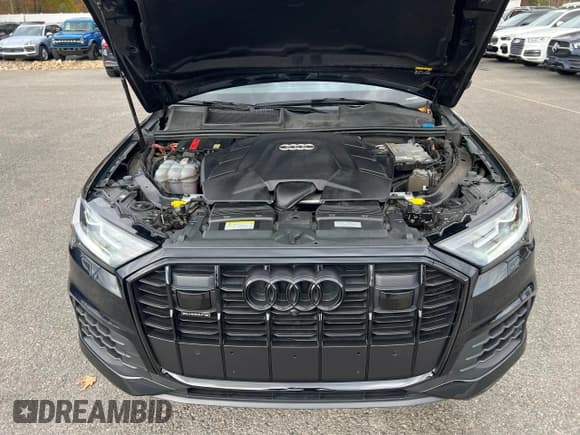 ✅ 2021 Audi Q7 Premium Plus • VIN: WA1LXAF76MD030700 • Lot: 85418895. Listed on Copart with 101,482 mi. Free auction sales archive from the USA and detailed vehicle history report at DreamBid. Image 8.
