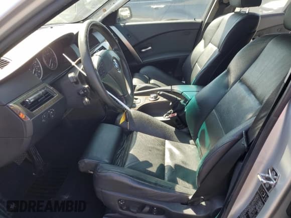 ✅ 2004 BMW 5 Series 545i • VIN: WBANB33504B108134 • Лот: 55929395. Опубликован ранее на Copart с пробегом 155 374 миль. Бесплатный доступ к архиву аукционных продаж из США и подробный отчёт об истории автомобиля на DreamBid. Изображение 7.