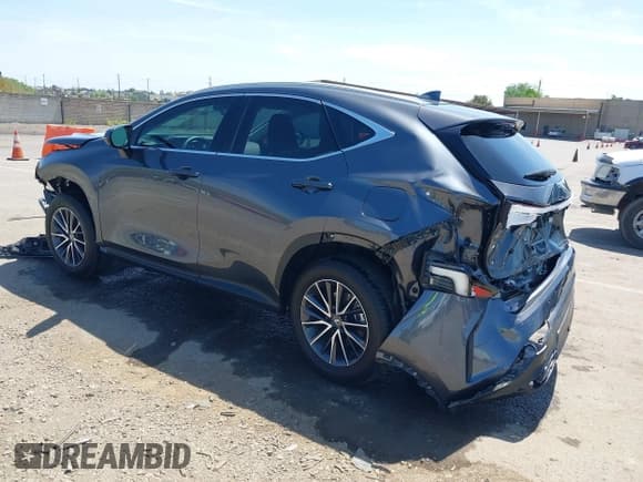 ✅ 2024 Lexus NX 350 Premium • VIN: 2T2GGCEZ4RC053138 • Lot: 42086893. Wystawiony na IAAI z przebiegiem 8 335 mil. Bezpłatny archiwum sprzedaży aukcyjnych z USA i szczegółowy raport historii pojazdu na DreamBid. Zdjęcie 3.