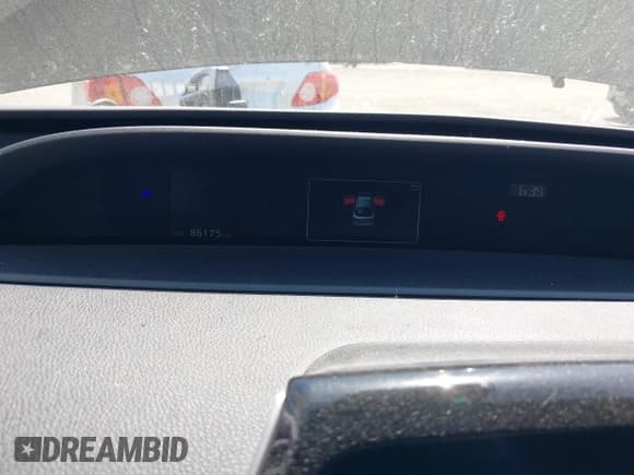 ✅ 2021 Toyota Prius L Eco • VIN: JTDKAMFU6M3150237 • Lot: 42085038. Listed on IAAI with 86,175 mi. Free auction sales archive from the USA and detailed vehicle history report at DreamBid. Image 7.