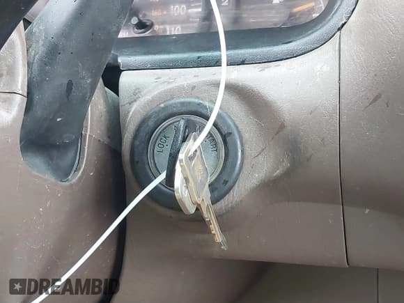 ✅ 2001 Toyota Tundra SR5 • VIN: 5TBBT44121S133442 • Lot: 43320307. Listed on IAAI with 178,435 mi. Free auction sales archive from the USA and detailed vehicle history report at DreamBid. Image 11.