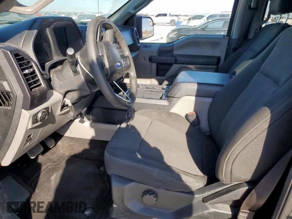 ✅ 2017 Ford F-150 XL • VIN: 1FTEW1CP2HKE13198 • Lot: 92482995. Listed on Copart with 76,335 mi. Free auction sales archive from the USA and detailed vehicle history report at DreamBid. Image 7.