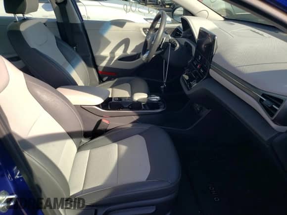 2020 Hyundai Ioniq Limited z VIN KMHC85LJ1LU071188, wystawiony jako Copart lot #62887982 z przebiegiem 12 506 mil mil oraz . Historia ofert i sprzedaży dostępna na DreamBid. Obrazek 5.