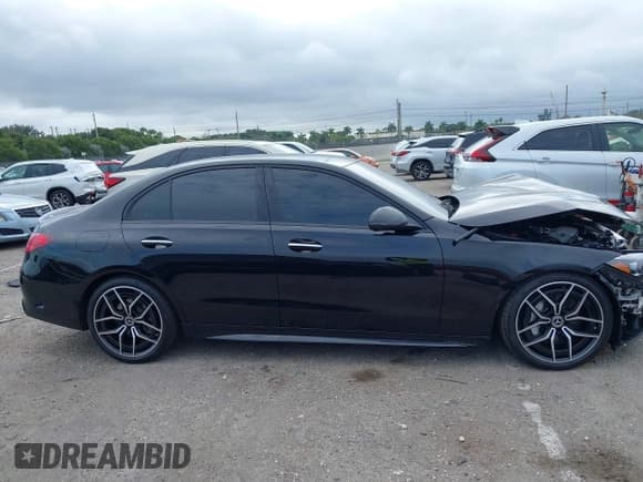 ✅ 2024 Mercedes-Benz C 300 • VIN: W1KAF4GBXRR231973 • Lot: 41324526. Listed on IAAI with Not provided. Free auction sales archive from the USA and detailed vehicle history report at DreamBid. Image 14.