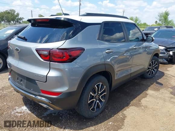 2025 Chevrolet TrailBlazer ACTIV с VIN KL79MVSL0SB069887, выставлен на аукционе IAAI как лот 43147267 с пробегом 11 815 миль миль и . История ставок и продаж доступна на DreamBid. Изображение 4.