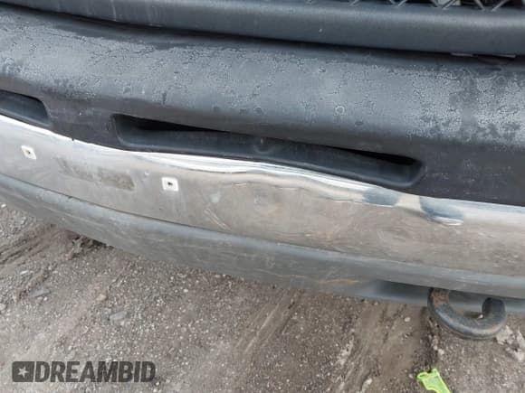 ✅ 2001 Chevrolet Silverado 2500HD LS • VIN: 1GCHK23U81F141792 • Лот: 41220878. Опубликован ранее на IAAI с пробегом 178 278 миль. Бесплатный доступ к архиву аукционных продаж из США и подробный отчёт об истории автомобиля на DreamBid. Изображение 6.