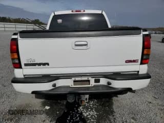 ✅ 2005 GMC Sierra Denali • VIN: 2GTEK63N051284302 • Lot: 88031695. Wystawiony na Copart z przebiegiem 150 006 mil. Bezpłatny archiwum sprzedaży aukcyjnych z USA i szczegółowy raport historii pojazdu na DreamBid. Zdjęcie 6.