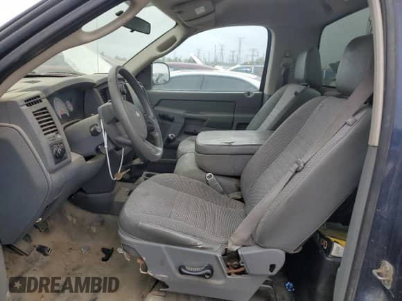 2008 Dodge 1500 ST z VIN 1D7HA16K78J196609, wystawiony jako Copart lot #73120924 z przebiegiem 229 999 mil mil oraz Czysty tytuł • Clean title. Historia ofert i sprzedaży dostępna na DreamBid. Obrazek 7.