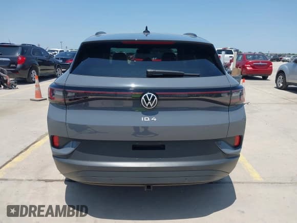 ✅ 2023 Volkswagen ID.4 Pro S • VIN: 1V2GNPE80PC006590 • Lot: 42178241. Wystawiony na IAAI z przebiegiem 17 177 mil. Bezpłatny archiwum sprzedaży aukcyjnych z USA i szczegółowy raport historii pojazdu na DreamBid. Zdjęcie 17.