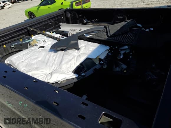 ✅ 2016 Chevrolet Silverado 1500 LT • VIN: 3GCPCREC9GG178119 • Лот: 68982944. Опубликован ранее на Copart с пробегом 63 159 миль. Бесплатный доступ к архиву аукционных продаж из США и подробный отчёт об истории автомобиля на DreamBid. Изображение 14.