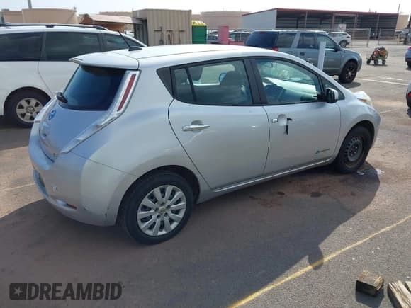 ✅ 2015 Nissan LEAF SL • VIN: 1N4AZ0CP2FC314023 • Lot: 41549354. Listed on IAAI with 102,133 mi. Free auction sales archive from the USA and detailed vehicle history report at DreamBid. Image 4.