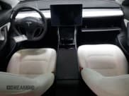 ✅ 2020 Tesla Model 3 Long Range • VIN: 5YJ3E1EB3LF791547 • Lot: 91497665. Wystawiony na Copart z przebiegiem 65 704 mil. Bezpłatny archiwum sprzedaży aukcyjnych z USA i szczegółowy raport historii pojazdu na DreamBid. Zdjęcie 8.