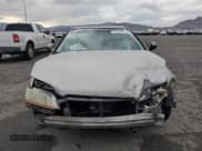 ✅ 2002 Honda Accord EX • VIN: 1HGCG22582A011761 • Lot: 82390325. Listed on Copart with 299,887 mi. Free auction sales archive from the USA and detailed vehicle history report at DreamBid. Image 5.