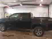 2019 Chevrolet Colorado 4WD Z71 z VIN 1GCGTDEN0K1136577, wystawiony jako IAAI lot #43470978 z przebiegiem 87 080 mil mil oraz . Historia ofert i sprzedaży dostępna na DreamBid. Obrazek 14.