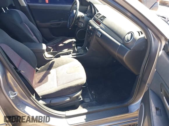 ✅ 2005 Mazda 3 s • VIN: JM1BK143751281180 • Lot: 42386932. Listed on IAAI with 271,861 mi. Free auction sales archive from the USA and detailed vehicle history report at DreamBid. Image 5.