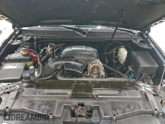 ✅ 2012 Chevrolet Suburban LT • VIN: 1GNSKJE79CR299185 • Lot: 95693435. Listed on Copart with 174,519 mi. Free auction sales archive from the USA and detailed vehicle history report at DreamBid. Image 12.