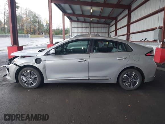 ✅ 2021 Hyundai Ioniq SE • VIN: KMHC65LD0MU253014 • Lot: 43569019. Listed on IAAI with 45,693 mi. Free auction sales archive from the USA and detailed vehicle history report at DreamBid. Image 14.