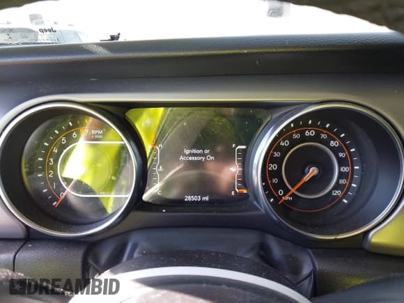 ✅ 2022 Jeep Gladiator Willys • VIN: 1C6HJTAG4NL175068 • Lot: 41625616. Wystawiony na IAAI z przebiegiem 28 503 mil. Bezpłatny archiwum sprzedaży aukcyjnych z USA i szczegółowy raport historii pojazdu na DreamBid. Zdjęcie 5.