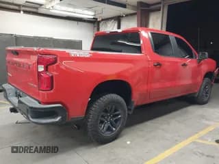 ✅ 2019 Chevrolet Silverado 1500 Custom Trail Boss • VIN: 1GCPYCEF5KZ385706 • Lot: 42999964. Wystawiony na IAAI z przebiegiem 48 702 mil. Bezpłatny archiwum sprzedaży aukcyjnych z USA i szczegółowy raport historii pojazdu na DreamBid. Zdjęcie 4.