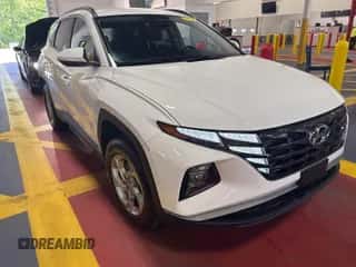 2024 Hyundai Tucson SEL with VIN 5NMJBCDE2RH384141, listed as a IAAI auction lot 42947121 with 22,907 mi miles and . Bid and sale history available at DreamBid. Image 1.