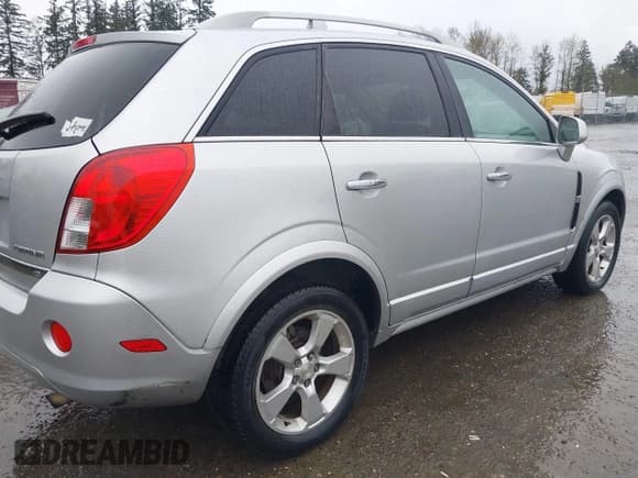 ✅ 2015 Chevrolet Captiva Sport LT • VIN: 3GNAL3EK3FS520824 • Lot: 42023066. Wystawiony na IAAI z przebiegiem 112 950 mil. Bezpłatny archiwum sprzedaży aukcyjnych z USA i szczegółowy raport historii pojazdu na DreamBid. Zdjęcie 6.
