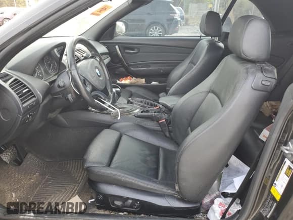 ✅ 2010 BMW 1 Series 128i • VIN: WBAUN1C53AVH82010 • Lot: 54421635. Listed on Copart with 144,714 mi. Free auction sales archive from the USA and detailed vehicle history report at DreamBid. Image 7.