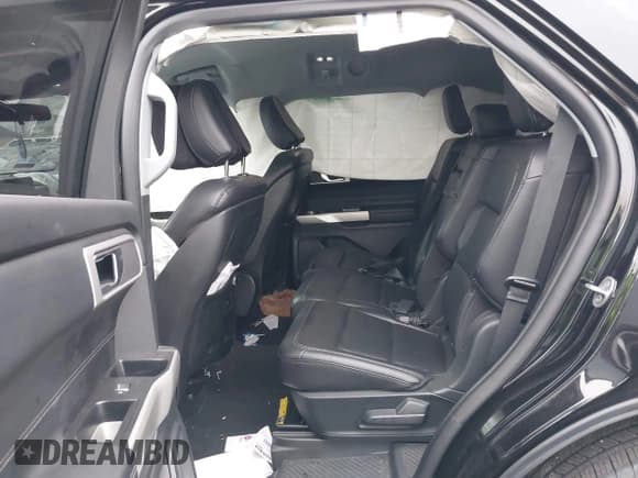 ✅ 2020 Ford Explorer XLT • VIN: 1FMSK7DH9LGC81721 • Lot: 42152800. Wystawiony na IAAI z przebiegiem 58 408 mil. Bezpłatny archiwum sprzedaży aukcyjnych z USA i szczegółowy raport historii pojazdu na DreamBid. Zdjęcie 8.