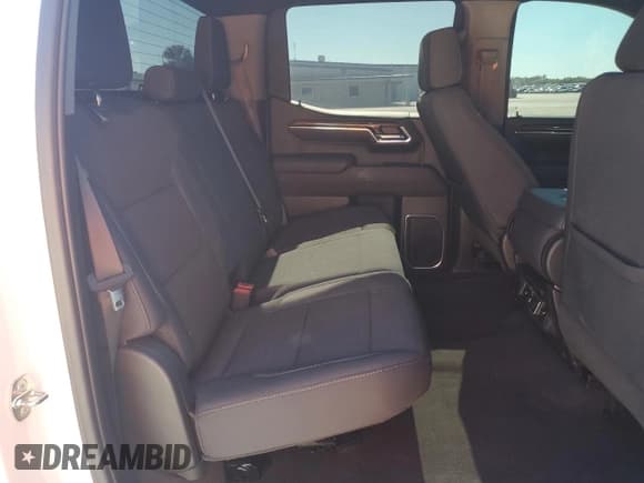 ✅ 2023 Chevrolet Silverado 1500 • VIN: 1GCPACE8XPZ272251 • Лот: 83426684. Опубликован ранее на Copart с пробегом 19 516 миль. Бесплатный доступ к архиву аукционных продаж из США и подробный отчёт об истории автомобиля на DreamBid. Изображение 10.