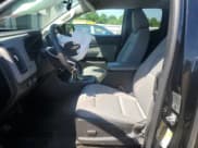 ✅ 2018 Chevrolet Colorado 4WD Work Truck • VIN: 1GCHTBEA2J1267708 • Лот: 55592744. Опубликован ранее на Copart с пробегом 119 223 миль. Бесплатный доступ к архиву аукционных продаж из США и подробный отчёт об истории автомобиля на DreamBid. Изображение 7.