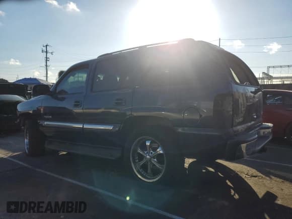 ✅ 2004 GMC Yukon SLE • VIN: 1GKEC13VX4R183472 • Lot: 85198484. Listed on Copart with Not provided. Free auction sales archive from the USA and detailed vehicle history report at DreamBid. Image 2.