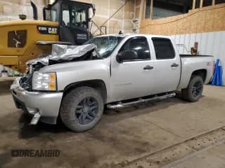 ✅ 2011 Chevrolet Silverado 1500 LT • VIN: 1GCPKSE34BF224072 • Лот: 86699615. Опубликован ранее на Copart с пробегом Не указан. Бесплатный доступ к архиву аукционных продаж из США и подробный отчёт об истории автомобиля на DreamBid. Изображение 1.