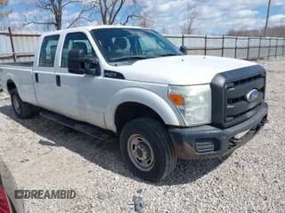 ✅ 2011 Ford F-250 XL • VIN: 1FT7W2B63BEA30495 • Lot: 41889277. Listed on IAAI with 186,382 mi. Free auction sales archive from the USA and detailed vehicle history report at DreamBid. Image 1.