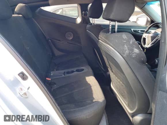 2017 Hyundai Veloster z VIN KMHTC6AD8HU305805, wystawiony jako Copart lot #39634893 z przebiegiem 109 899 mil mil oraz . Historia ofert i sprzedaży dostępna na DreamBid. Obrazek 10.