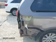 ✅ 2011 Toyota Sienna XLE • VIN: 5TDDK3DCXBS005806 • Lot: 42453958. Listed on IAAI with 174,579 mi. Free auction sales archive from the USA and detailed vehicle history report at DreamBid. Image 6.